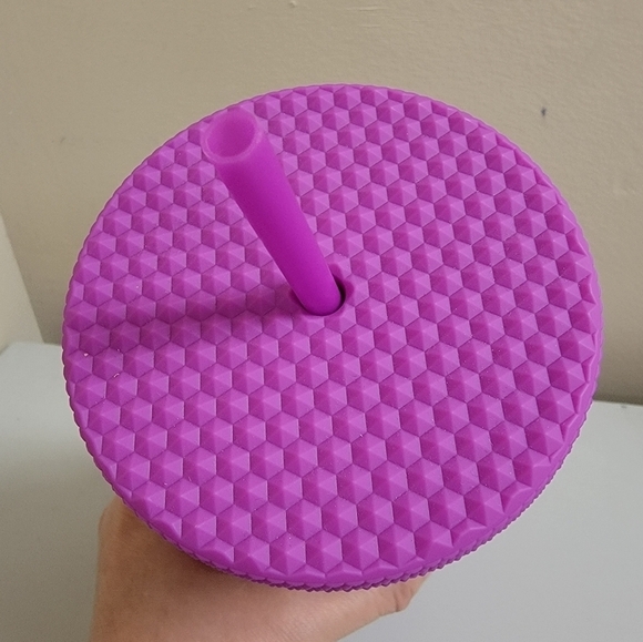 NWT Starbucks 2022 LATAM Matte Studded Venti Tumbler - Picture 4 of 5